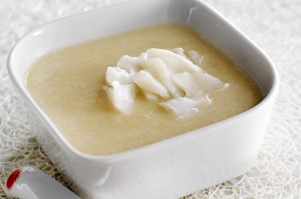 Haricots blancs aux pétales de colin