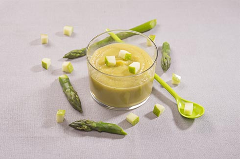 Crema de espárragos y manzana para bebé