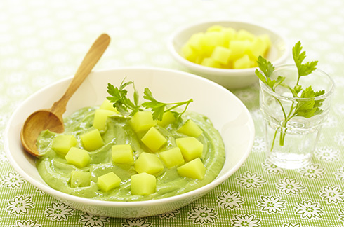 Recepte voor baby Warme-koude aardappel, kwark en avocado