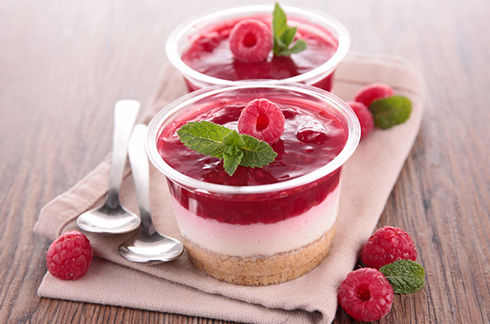 Recepte voor moeders Panna cotta met frambozensaus