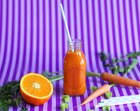 Recetas bebes Sopa de zanahorias y apio en ramas con naranja