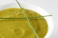 Purée blanc de poireau et merlu vapeur Petit pot de poireau pommes de terre et merlu à la vapeur pour bébé
